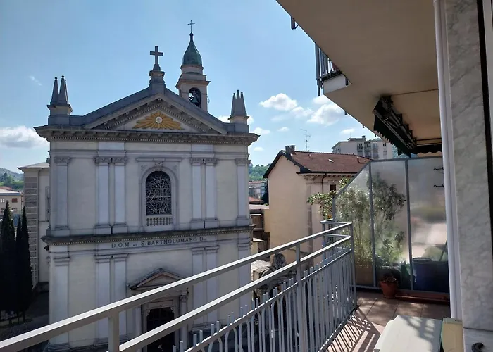 Residenza Cadorna * קומו